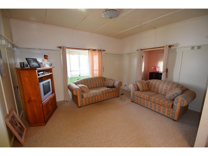 59 Fulham Street, Toogoolawah QLD 4313