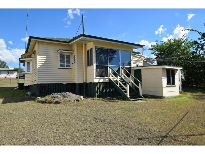 59 Fulham Street, Toogoolawah QLD 4313