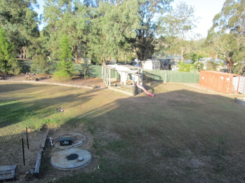 42 David Street, Linville QLD 4306