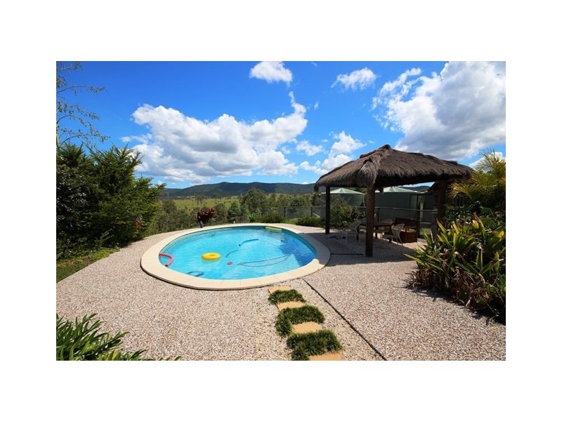 11 Sienna Place, Woolmar QLD 4515