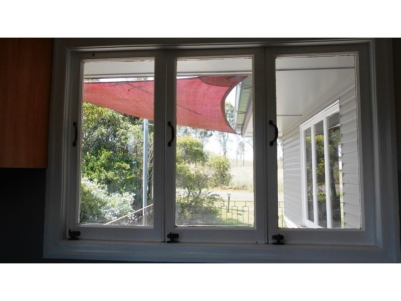86 Eskdale Road, Toogoolawah QLD 4313