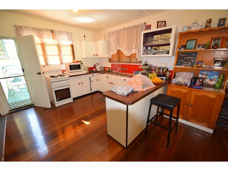 23 Scott Street, Benarkin QLD 4306