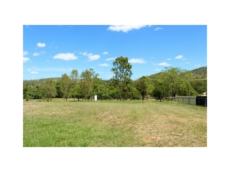 14 Railway Terrace, Moore QLD 4306