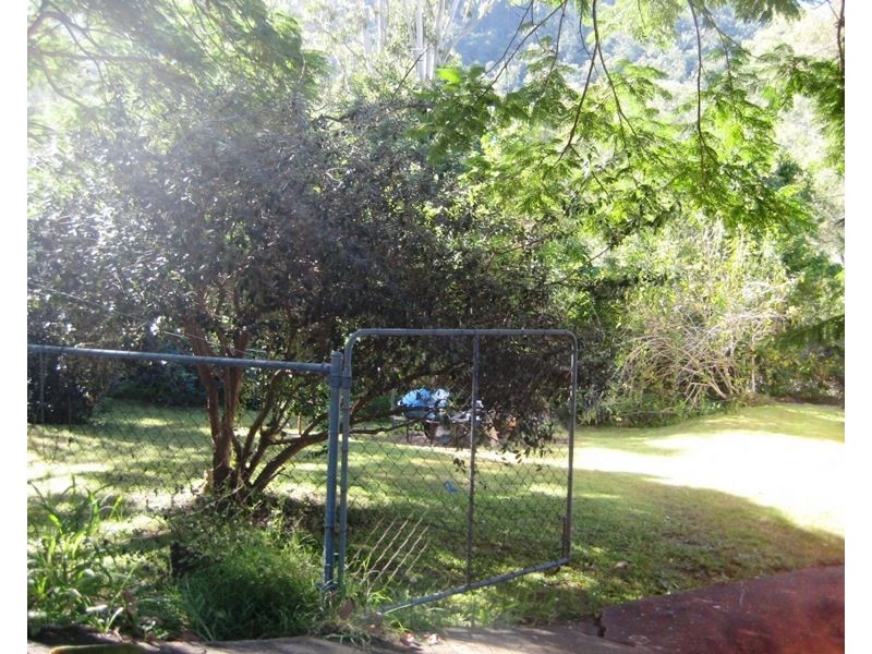 Lot 4, 5 Jubilee Street, Somerset Dam QLD 4312