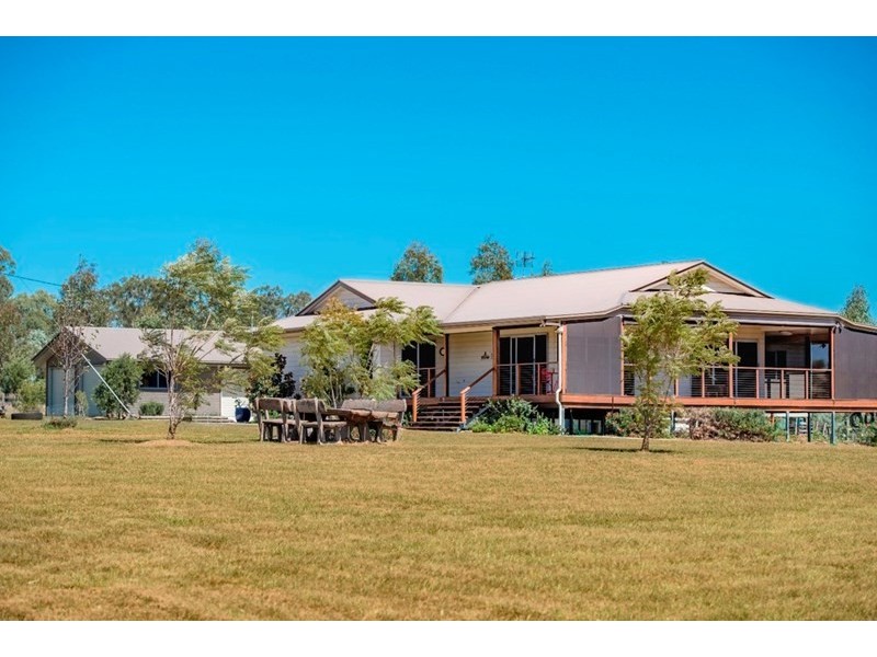 11242 D’Aguilar Highway, Blackbutt QLD 4306