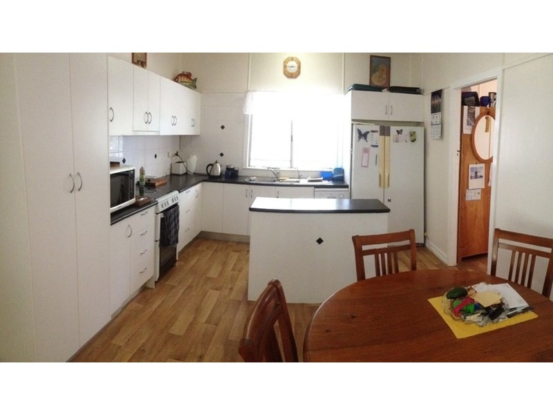 27 Elm Street, Esk QLD 4312
