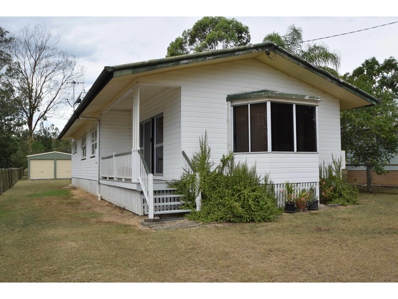 78 East Street, Esk QLD 4312