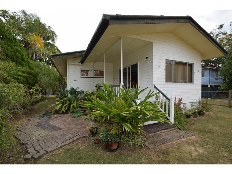 78 East Street, Esk QLD 4312