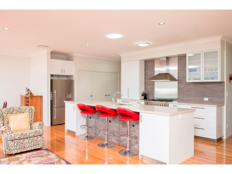 11240 D’Aguilar Highway, Blackbutt QLD 4306