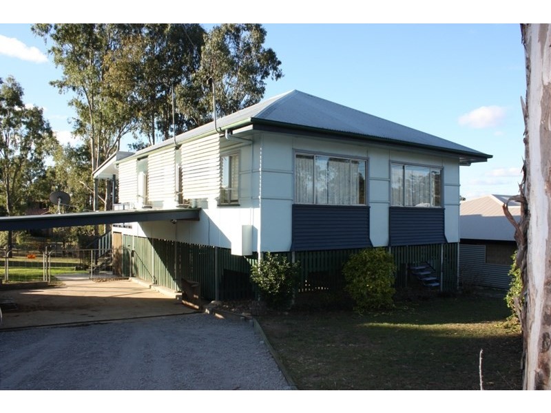 59 Dingyarra Street, Toogoolawah QLD 4313