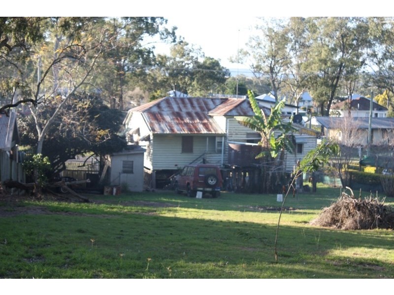 38 Dingyarra Street, Toogoolawah QLD 4313