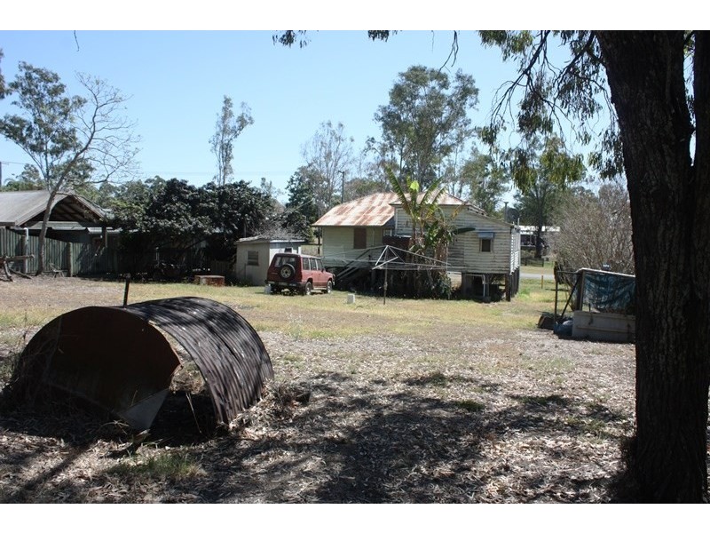 38 Dingyarra Street, Toogoolawah QLD 4313