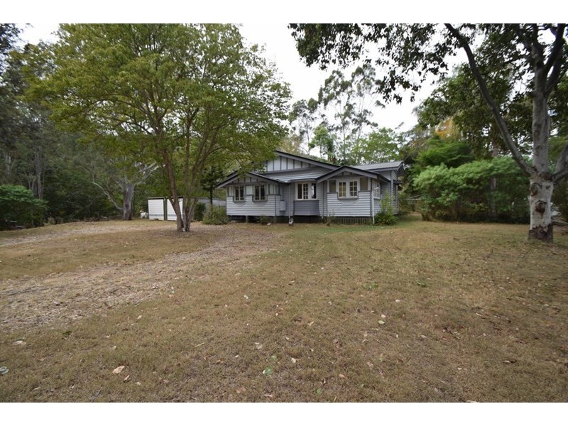 34 Middle Street, Esk QLD 4312