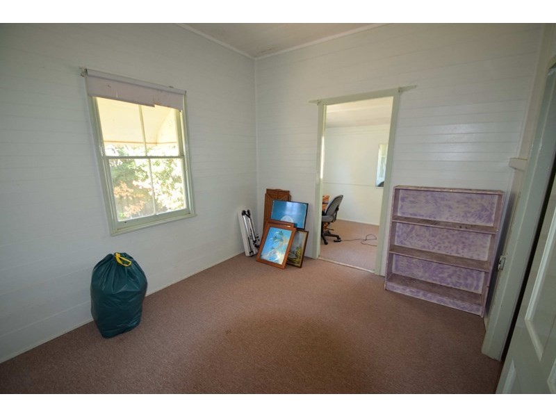 7 Adelaide Street, Esk QLD 4312