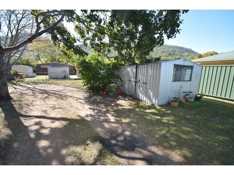 7 Adelaide Street, Esk QLD 4312