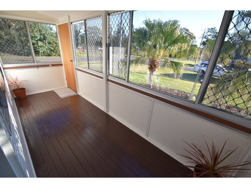 26 Short Street, Esk QLD 4312