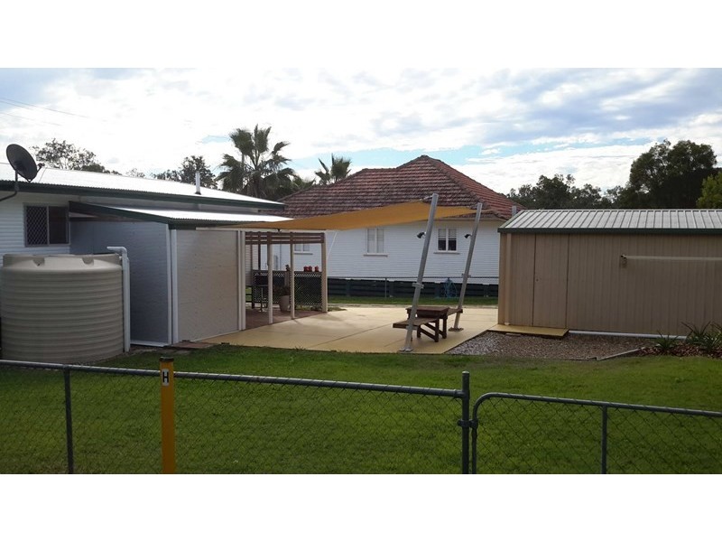 26 Short Street, Esk QLD 4312