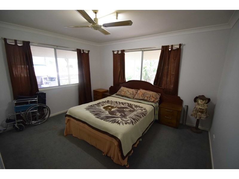 122 Pine Crescent, Esk QLD 4312