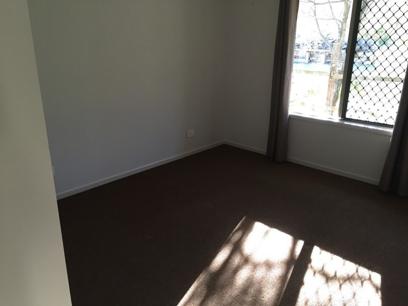 Unit 4, 17 Francis Terrace, Esk QLD 4312