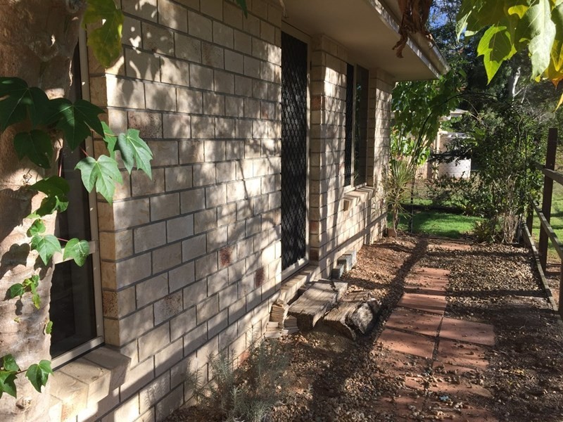 Unit 4, 17 Francis Terrace, Esk QLD 4312