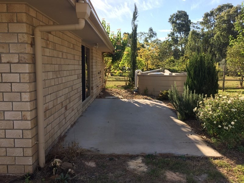 Unit 4, 17 Francis Terrace, Esk QLD 4312