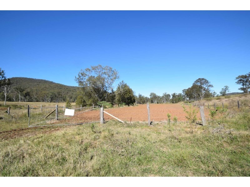 317 Sim Jue Creek Road, Dundas QLD 4306