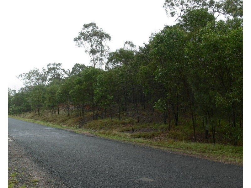 132 Cambridge Drive, Mount Hallen QLD 4312