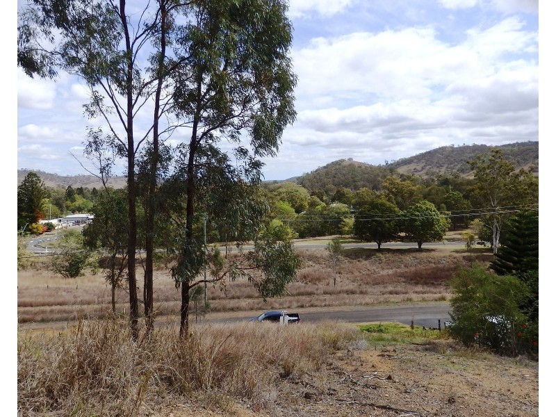 8 Railway Terrace, Moore QLD 4306