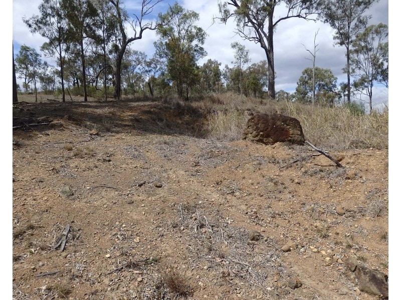 8 Railway Terrace, Moore QLD 4306