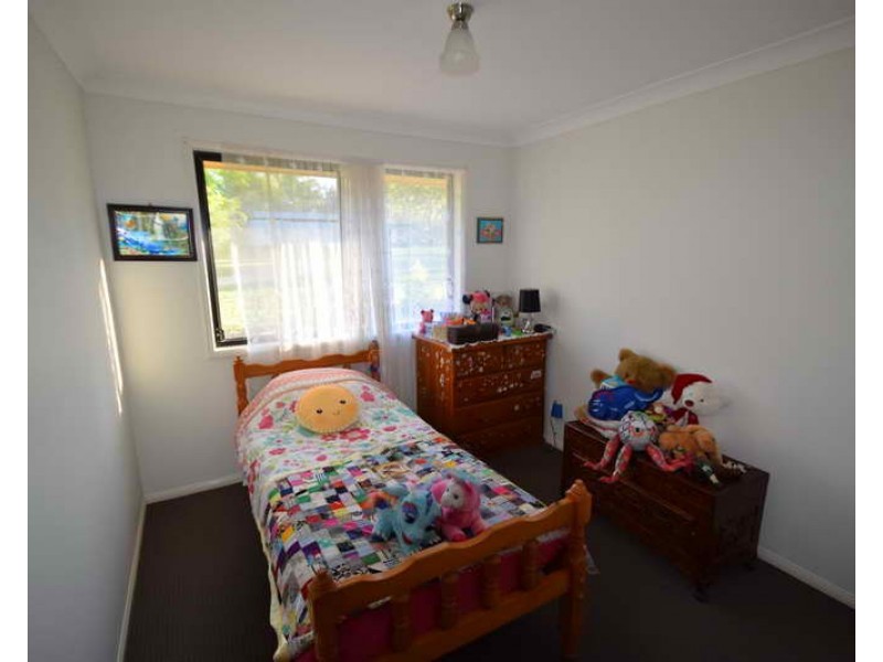 123 Cedar Avenue, Esk QLD 4312