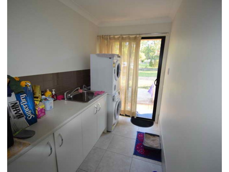 123 Cedar Avenue, Esk QLD 4312