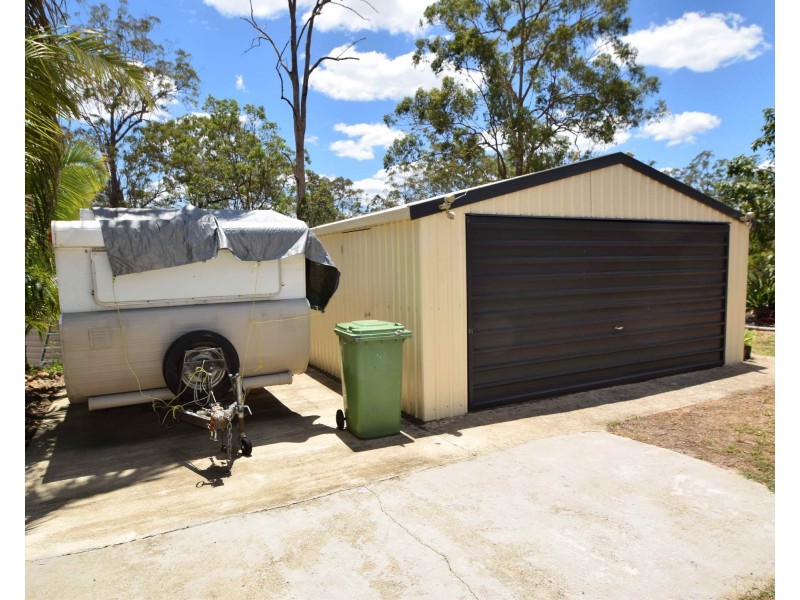 52 Buckingham Court, Mount Hallen QLD 4312