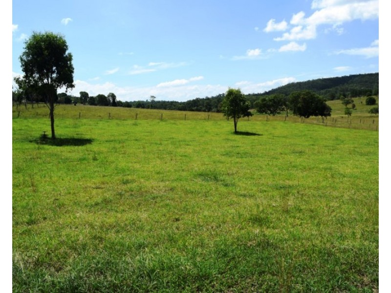 536 Esk Crows Nest Road, Biarra QLD 4313