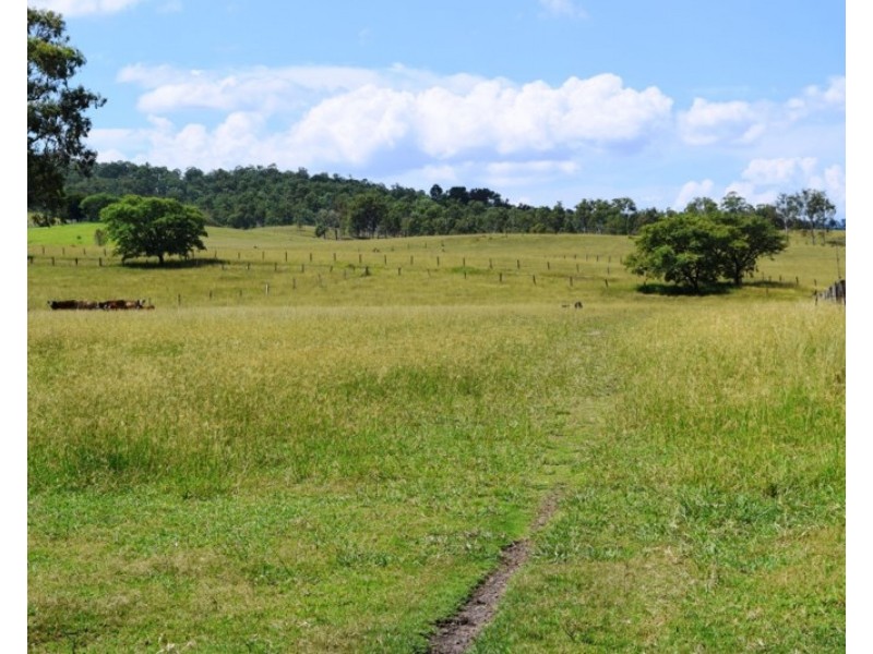 536 Esk Crows Nest Road, Biarra QLD 4313