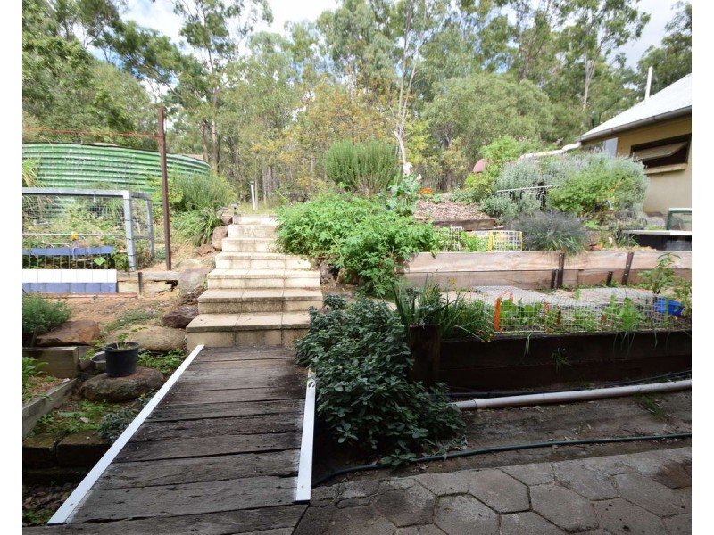 410 Langtons Lane, Esk QLD 4312