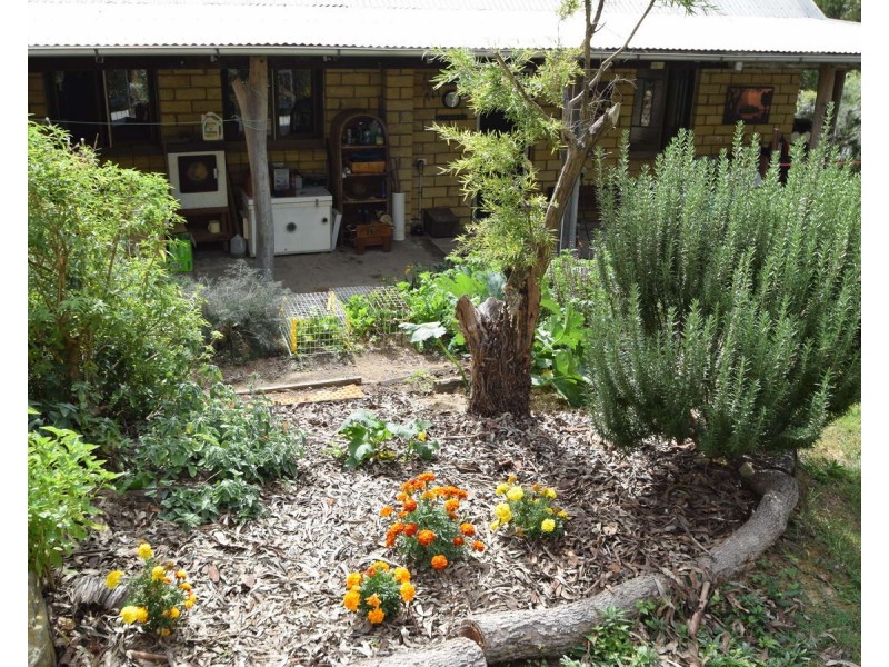410 Langtons Lane, Esk QLD 4312