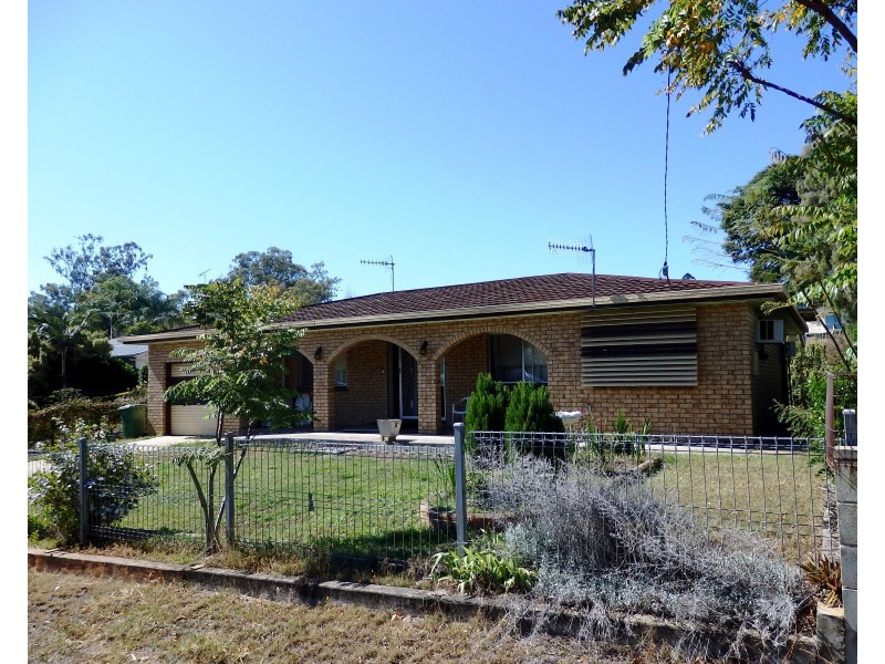 50 Dingyarra Street, Toogoolawah QLD 4313