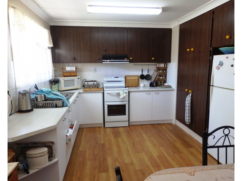 50 Dingyarra Street, Toogoolawah QLD 4313