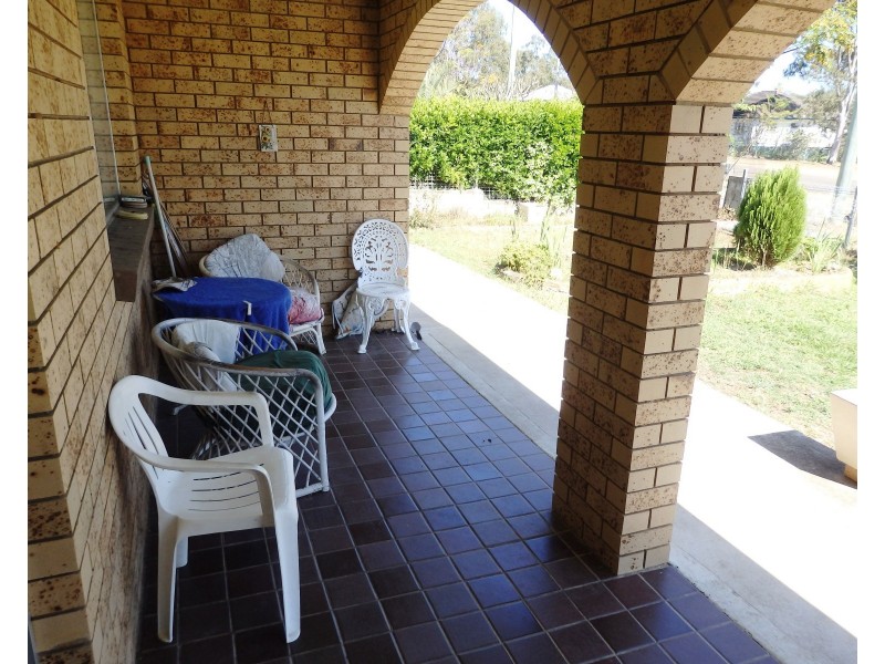 50 Dingyarra Street, Toogoolawah QLD 4313