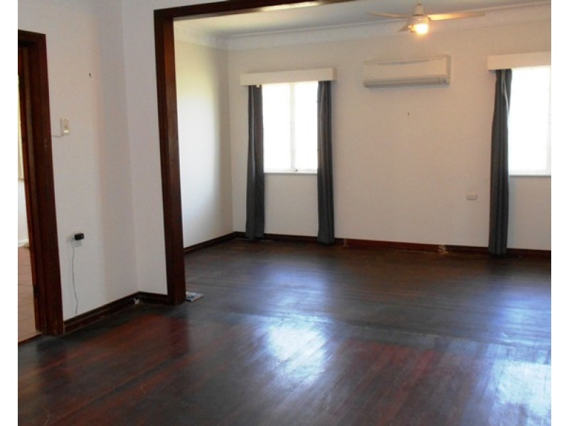 20 George Street, Toogoolawah QLD 4313