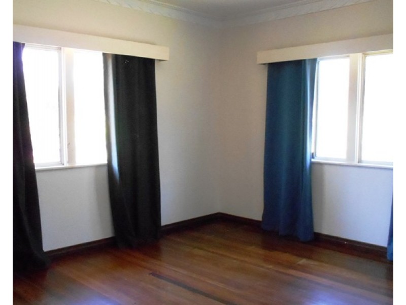 20 George Street, Toogoolawah QLD 4313