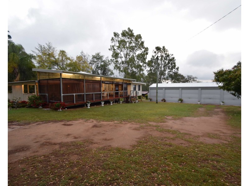 106 Dunlop Road, Esk QLD 4312