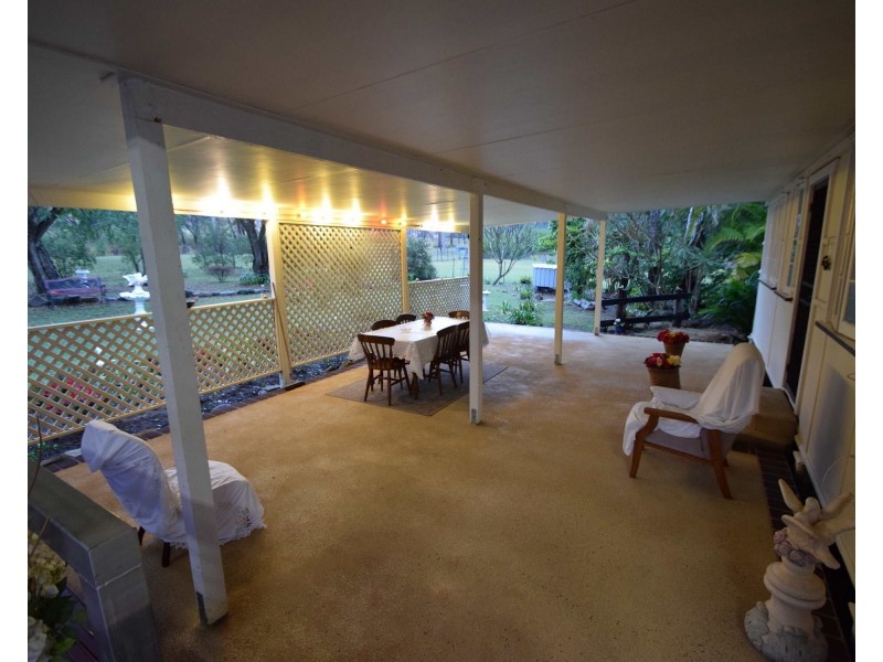 106 Dunlop Road, Esk QLD 4312