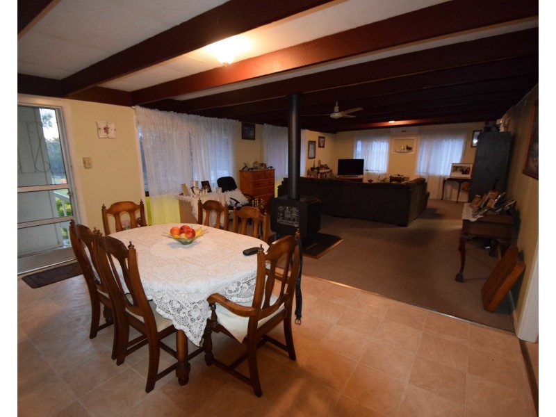 106 Dunlop Road, Esk QLD 4312