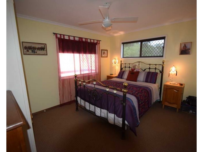 1 East Street, Esk QLD 4312