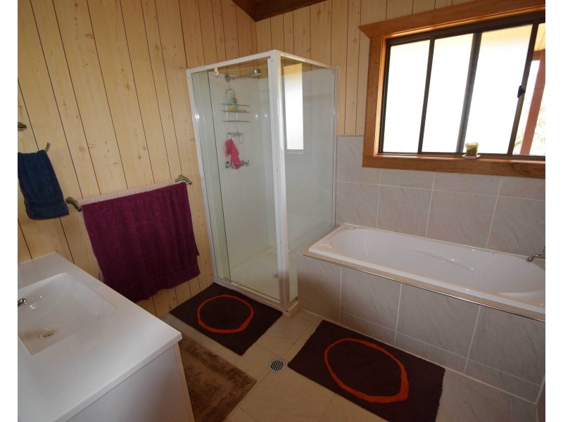 1062 Cooyar Mount Binga Road, Mount Binga QLD 4306