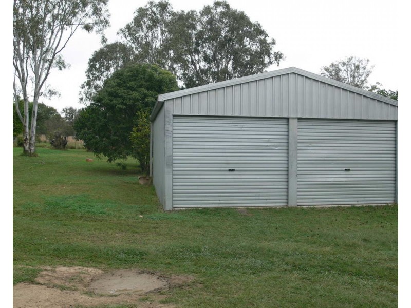 34 South Street, Esk QLD 4312