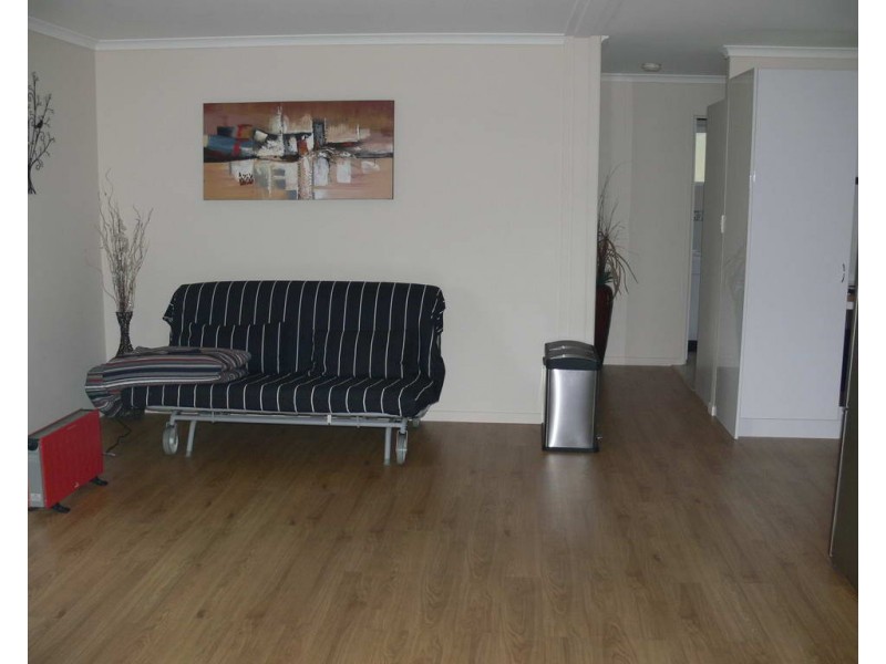 34 South Street, Esk QLD 4312