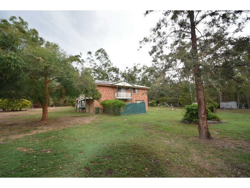 148 Pine Crescent, Esk QLD 4312