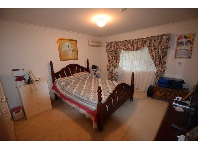 148 Pine Crescent, Esk QLD 4312